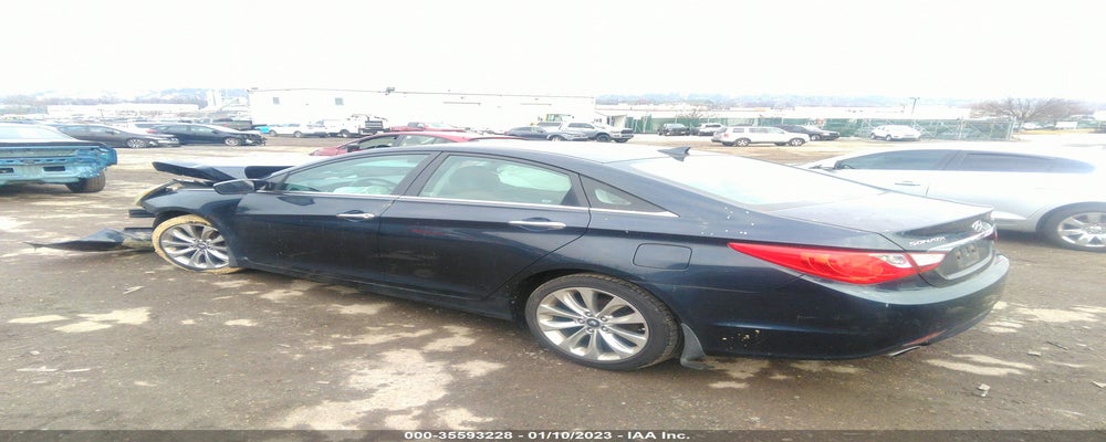 5NPEC4AB3BH189298 2011 HYUNDAI SONATA photo no. 3