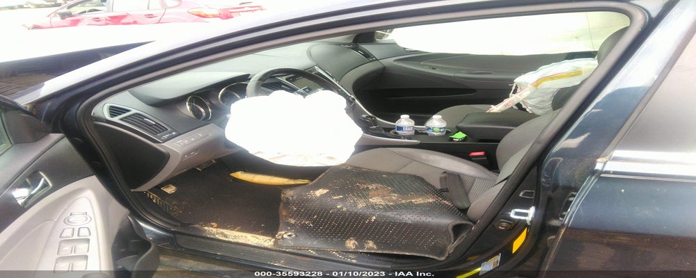 5NPEC4AB3BH189298 2011 HYUNDAI SONATA photo no. 5