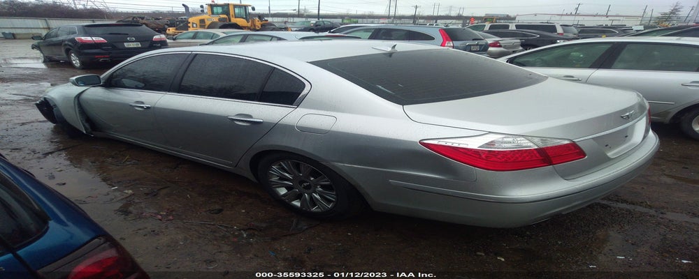 KMHGC4DE7BU113051 2011 HYUNDAI GENESIS photo no. 3