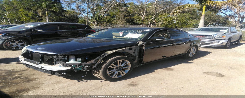 KMHGC4DD0CU211945 2012 HYUNDAI GENESIS photo no. 2