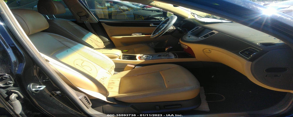 KMHGC4DD0CU211945 2012 HYUNDAI GENESIS photo no. 5