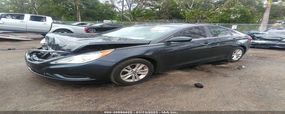 5NPEB4AC7BH272342 2011 HYUNDAI SONATA photo no. 2