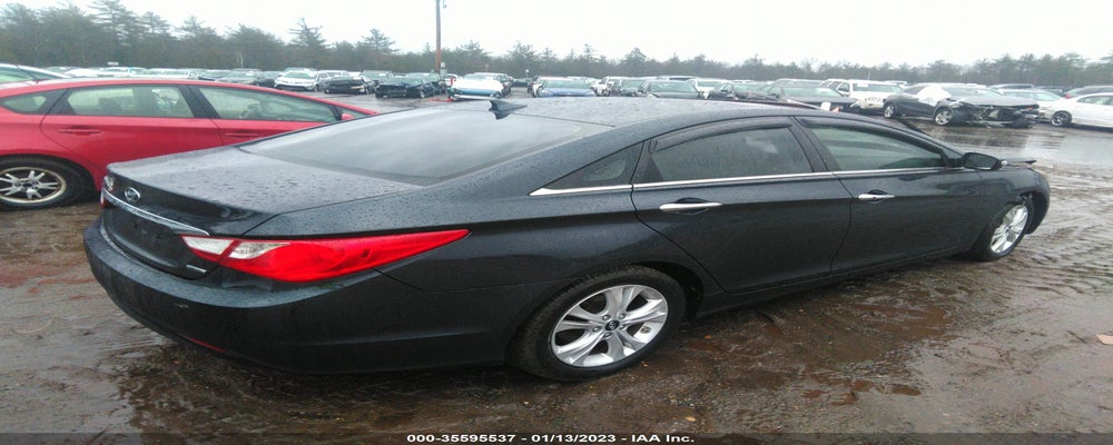 5NPEC4AC3BH085886 2011 HYUNDAI SONATA photo no. 4