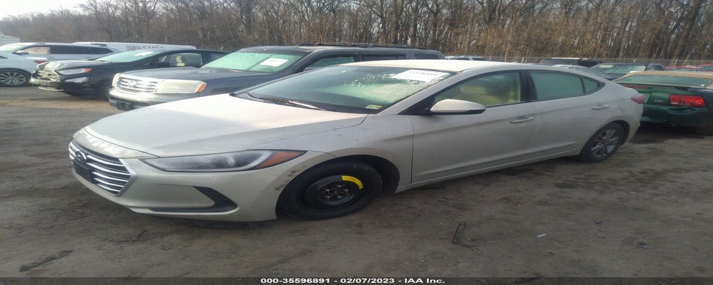 5NPD84LF1HH131664 2017 HYUNDAI ELANTRA photo no. 2