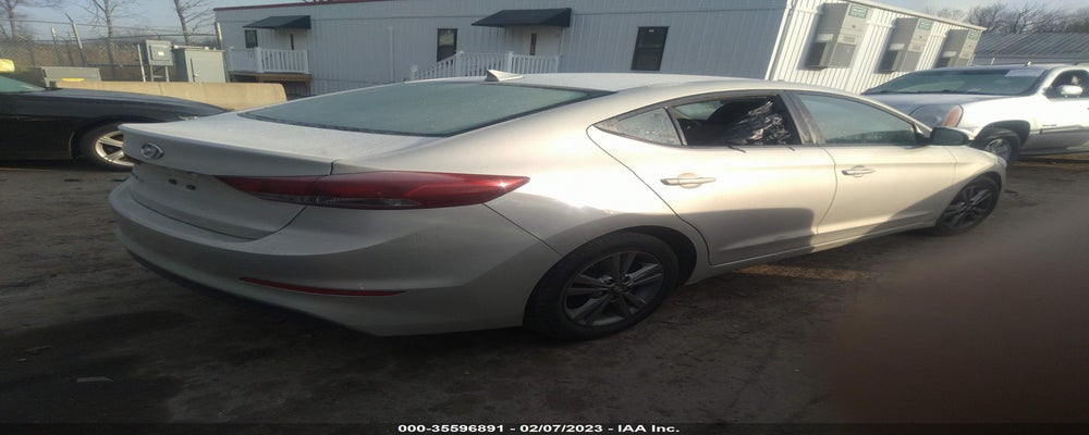 5NPD84LF1HH131664 2017 HYUNDAI ELANTRA photo no. 4