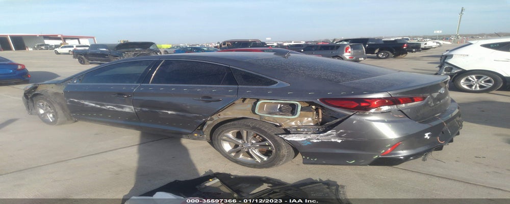 5NPE34AF8JH707259 2018 HYUNDAI SONATA photo no. 3