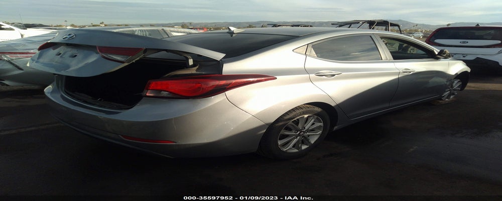 5NPDH4AE1FH596002 2015 HYUNDAI ELANTRA photo no. 4