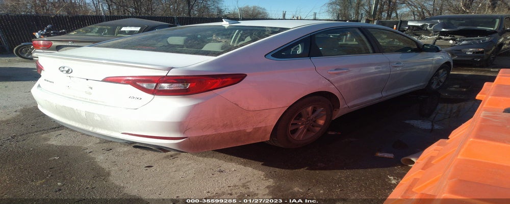 5NPE24AAXFH138154 2015 HYUNDAI SONATA photo no. 4