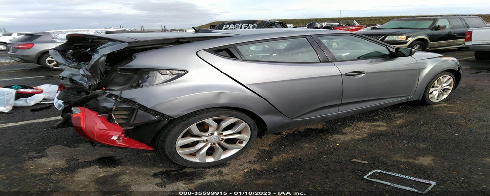 KMHTC6AD9DU173325 2013 HYUNDAI VELOSTER photo no. 4