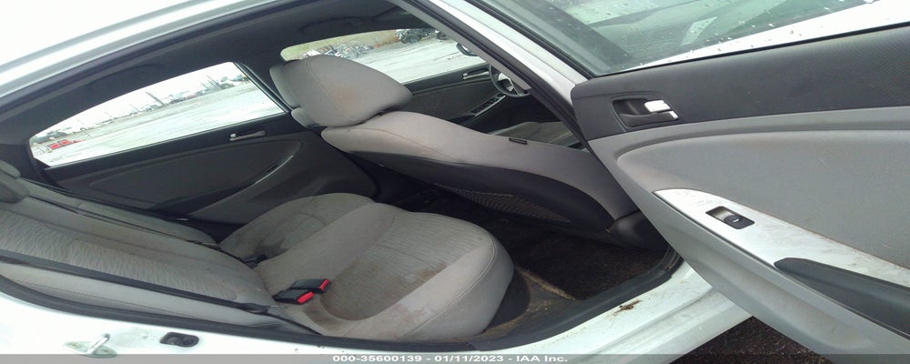 KMHCT4AE6HU371153 2017 HYUNDAI ACCENT photo no. 8