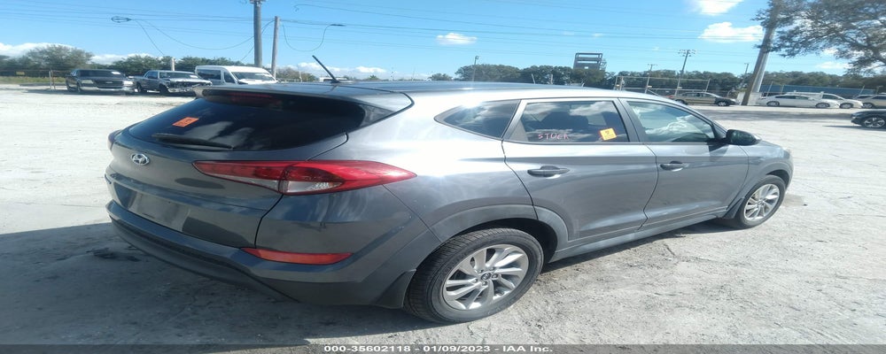 KM8J23A41GU042967 2016 HYUNDAI TUCSON photo no. 4