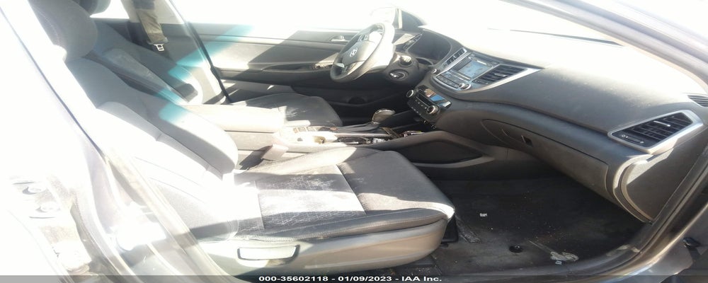 KM8J23A41GU042967 2016 HYUNDAI TUCSON photo no. 5