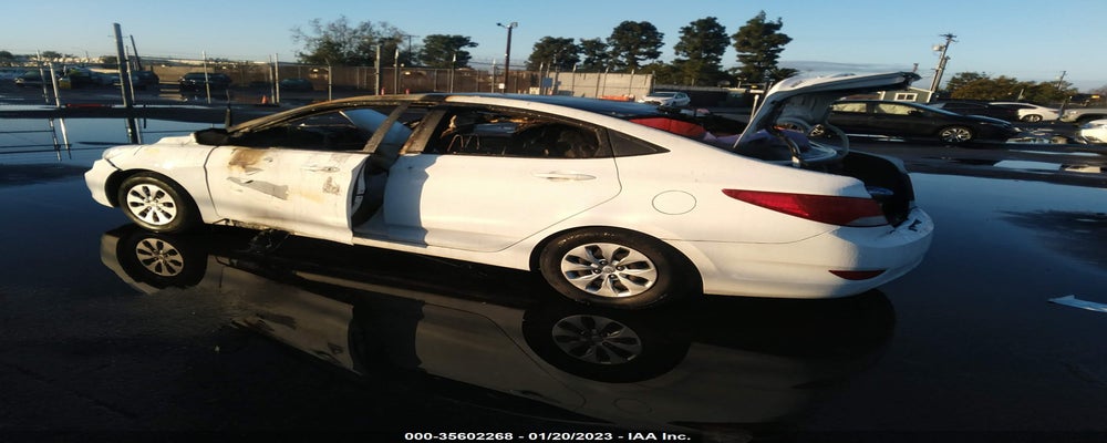 KMHCT4AE1GU092336 2016 HYUNDAI ACCENT photo no. 3