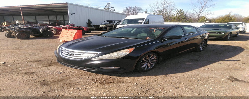 5NPEC4AC9BH118308 2011 HYUNDAI SONATA photo no. 2