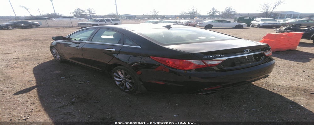 5NPEC4AC9BH118308 2011 HYUNDAI SONATA photo no. 3