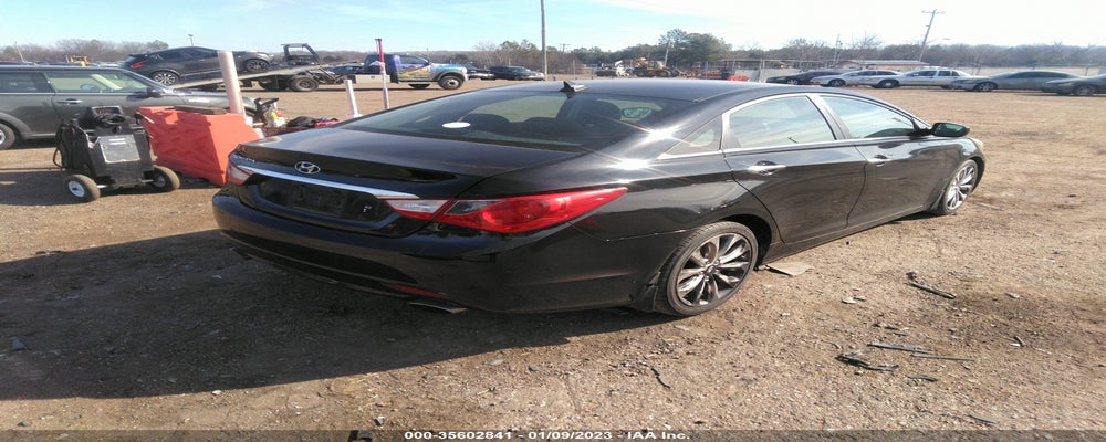 5NPEC4AC9BH118308 2011 HYUNDAI SONATA photo no. 4