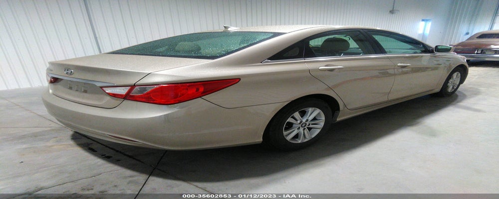 5NPEB4AC4BH272606 2011 HYUNDAI SONATA photo no. 4