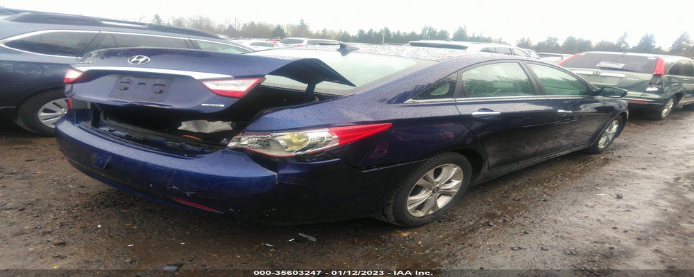 5NPEC4AC0BH027637 2011 HYUNDAI SONATA photo no. 4