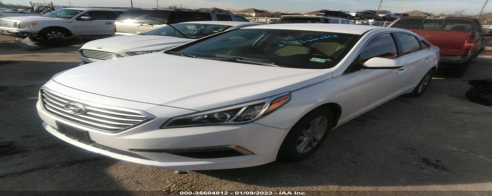 5NPE24AF0FH158456 2015 HYUNDAI SONATA photo no. 2