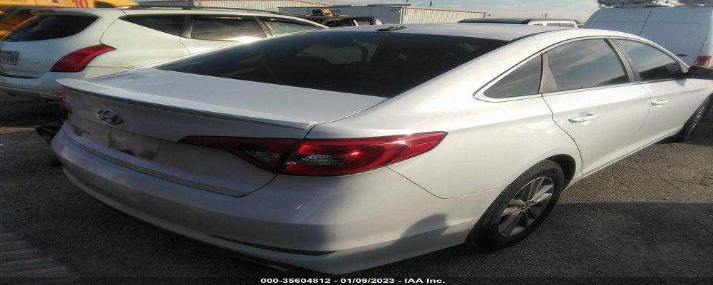5NPE24AF0FH158456 2015 HYUNDAI SONATA photo no. 4