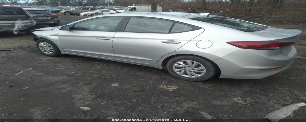 5NPD74LF7JH402381 2018 HYUNDAI ELANTRA photo no. 3