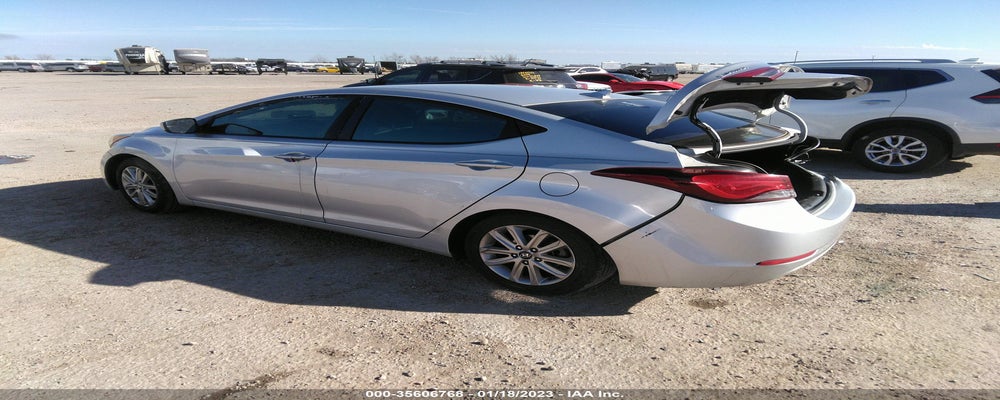 5NPDH4AEXFH603559 2015 HYUNDAI ELANTRA photo no. 3