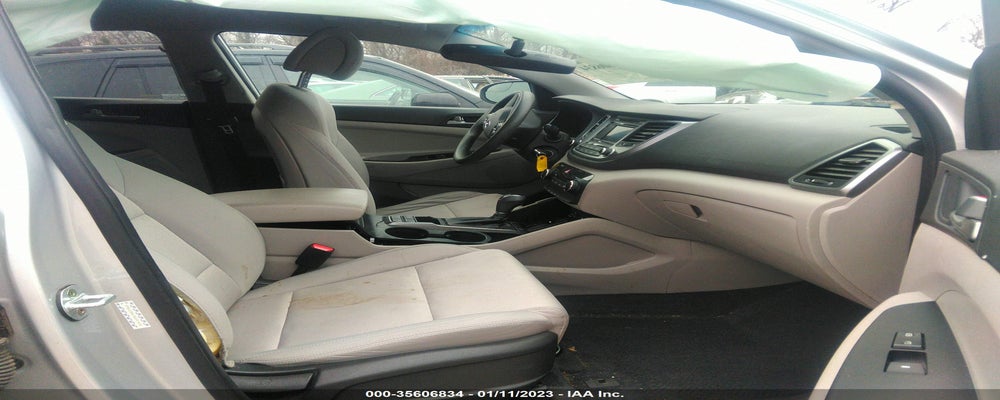KM8J23A47HU541628 2017 HYUNDAI TUCSON photo no. 5