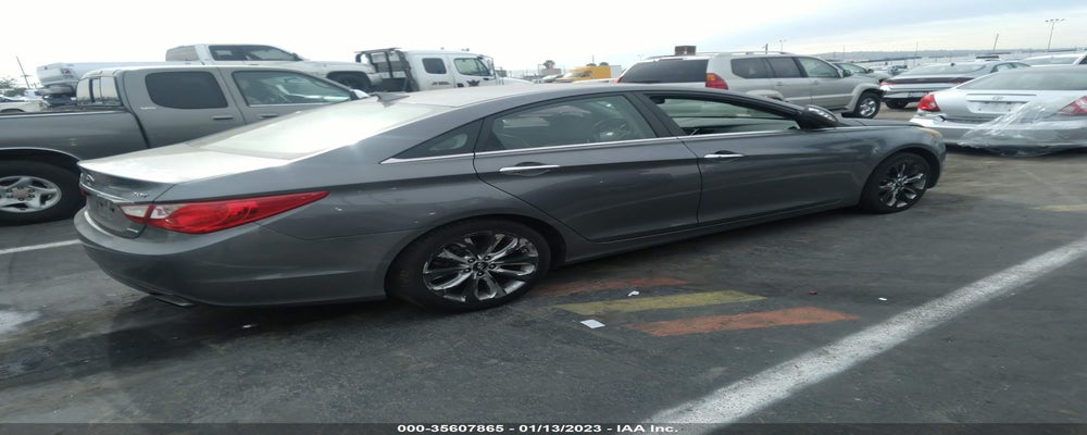 5NPEC4AB9BH235653 2011 HYUNDAI SONATA photo no. 4