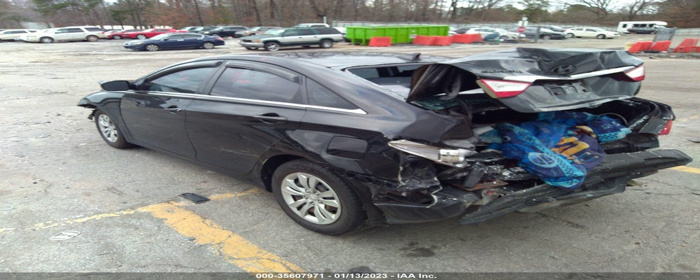 5NPEB4AC7BH066826 2011 HYUNDAI SONATA photo no. 3