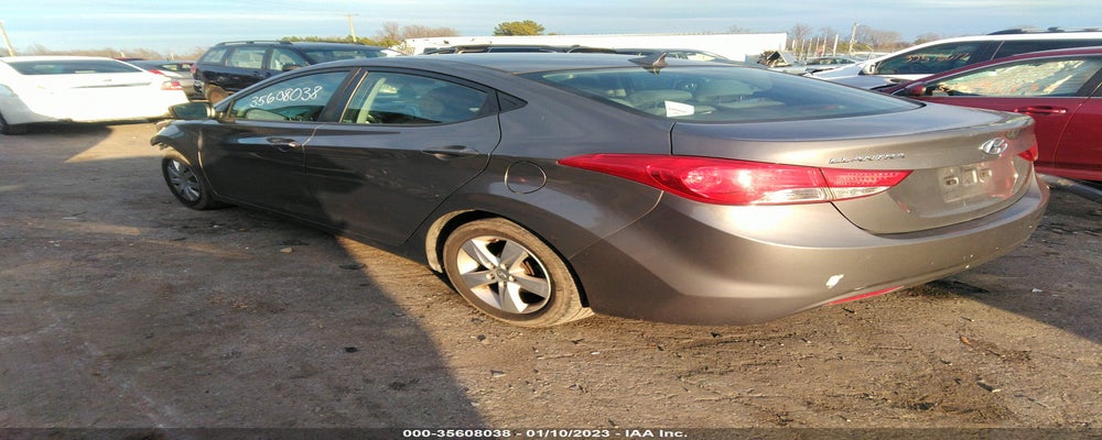 5NPDH4AE4DH264410 2013 HYUNDAI ELANTRA photo no. 3