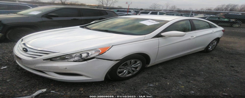 5NPEB4AC4CH383111 2012 HYUNDAI SONATA photo no. 2