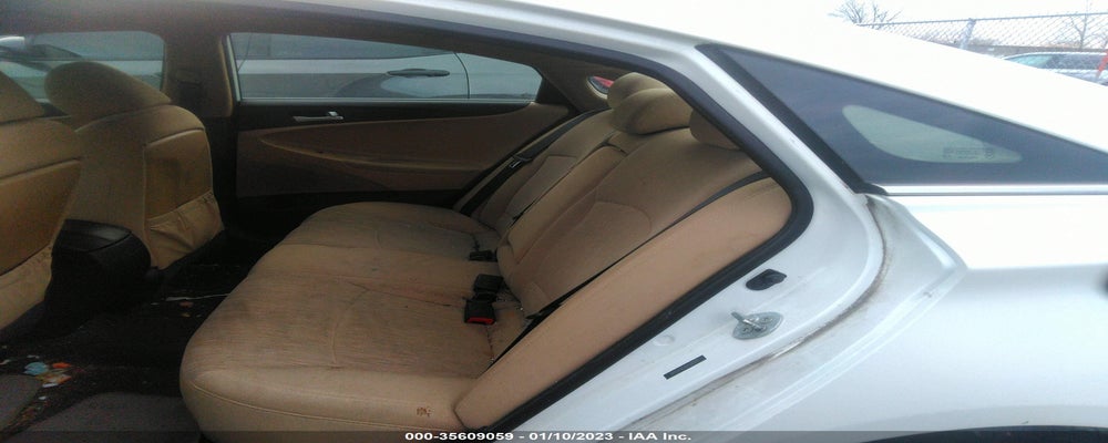 5NPEB4AC4CH383111 2012 HYUNDAI SONATA photo no. 8