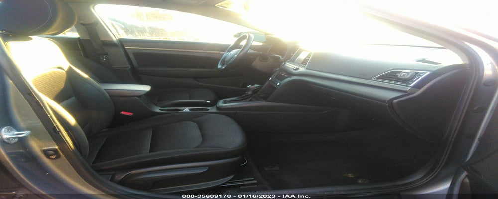 KMHD84LF0HU369037 2017 HYUNDAI ELANTRA photo no. 5