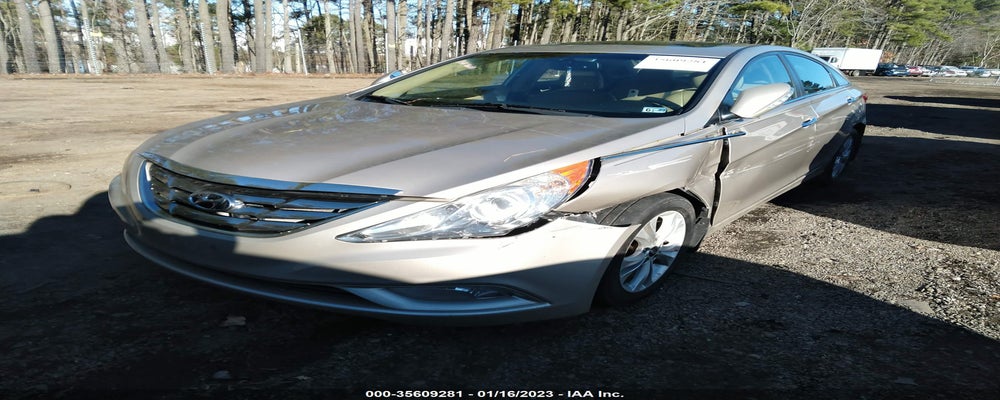 5NPEC4AC1BH121350 2011 HYUNDAI SONATA photo no. 2