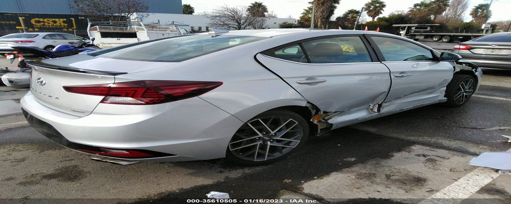 KMHD04LB5KU838215 2019 HYUNDAI ELANTRA photo no. 4