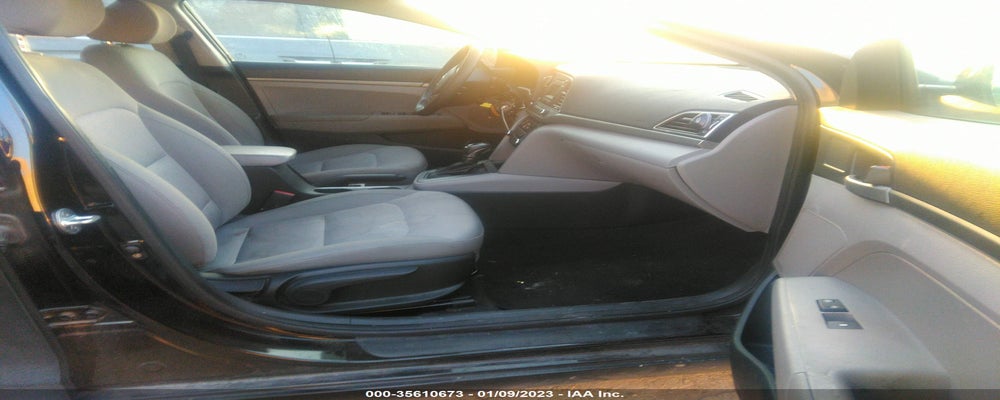 KMHD74LF1HU361158 2017 HYUNDAI ELANTRA photo no. 5