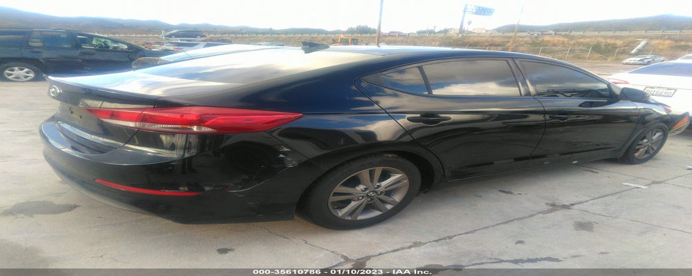 5NPD84LF1HH187863 2017 HYUNDAI ELANTRA photo no. 4