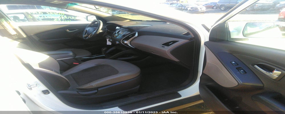 KM8JU3AC7BU205342 2011 HYUNDAI TUCSON photo no. 5