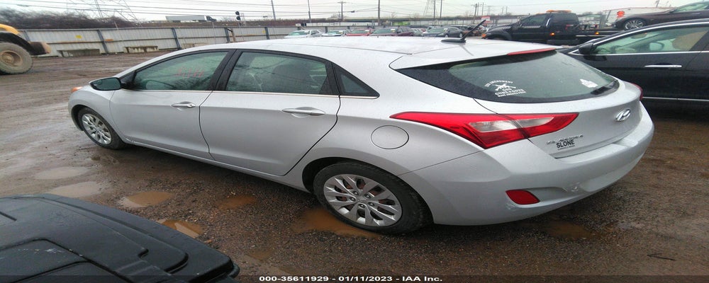 KMHD35LH5GU300994 2016 HYUNDAI ELANTRA GT photo no. 3