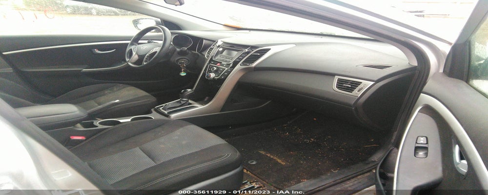 KMHD35LH5GU300994 2016 HYUNDAI ELANTRA GT photo no. 5