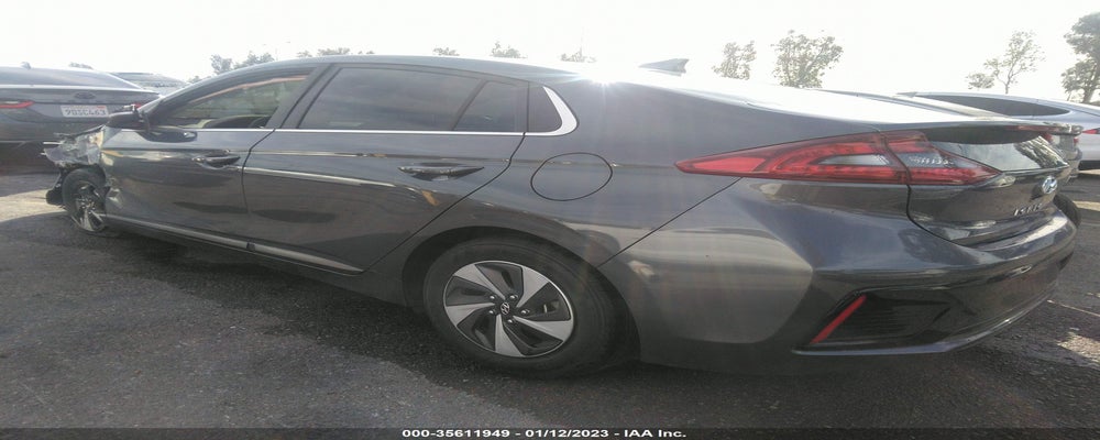 KMHC75LC0JU061477 2018 HYUNDAI IONIQ HYBRID photo no. 3