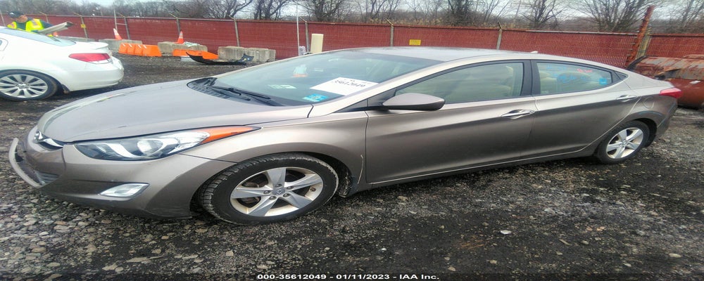 5NPDH4AE5DH427176 2013 HYUNDAI ELANTRA photo no. 2
