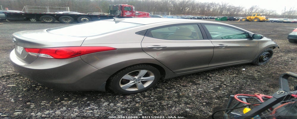 5NPDH4AE5DH427176 2013 HYUNDAI ELANTRA photo no. 4