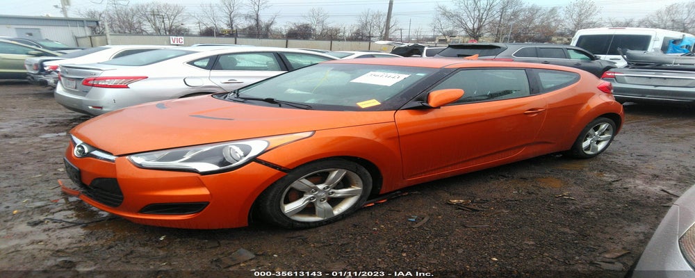 KMHTC6AD3CU037965 2012 HYUNDAI VELOSTER photo no. 2