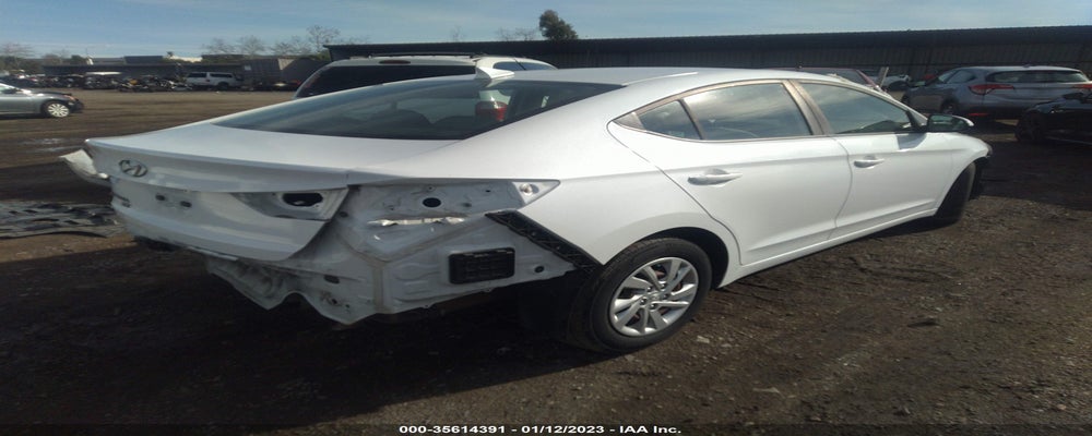 5NPD74LFXHH164519 2017 HYUNDAI ELANTRA photo no. 4
