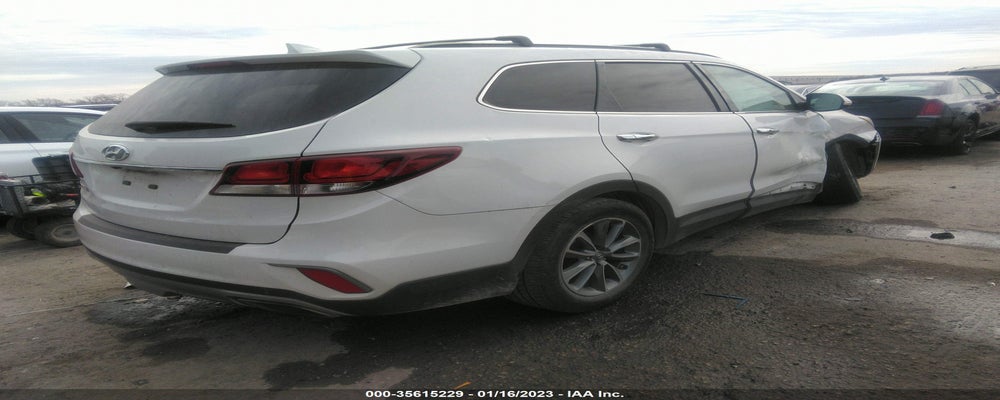 KM8SN4HF0HU246556 2017 HYUNDAI SANTA FE photo no. 4