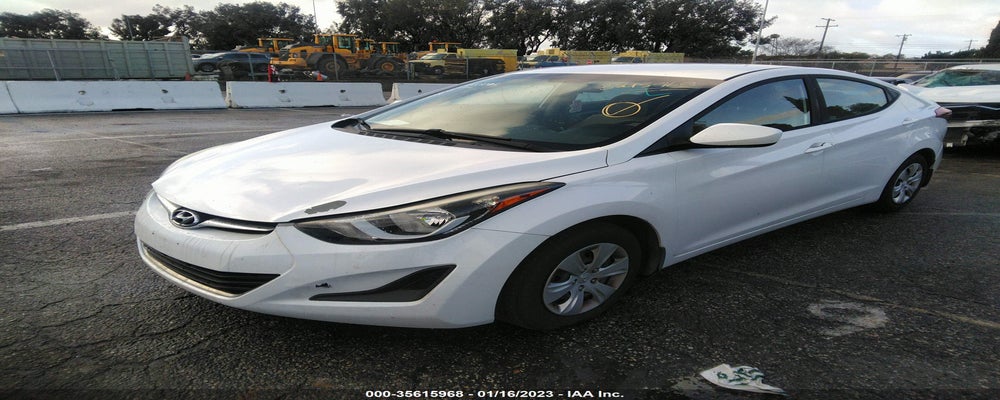 5NPDH4AE3GH758925 2016 HYUNDAI ELANTRA photo no. 2