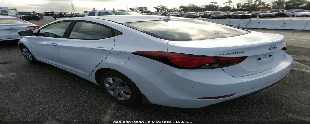 5NPDH4AE3GH758925 2016 HYUNDAI ELANTRA photo no. 3