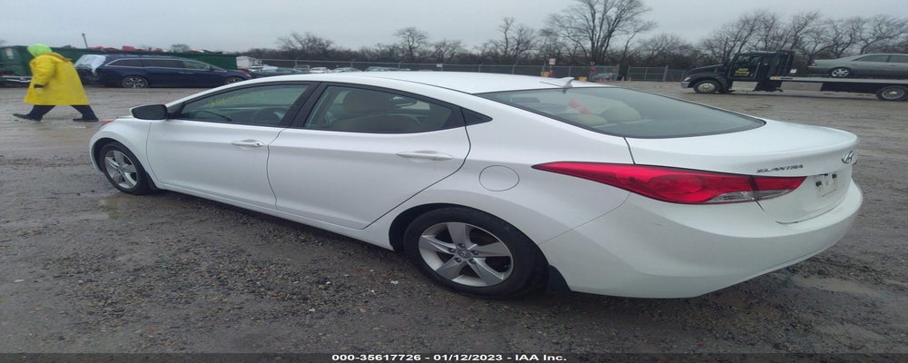 5NPDH4AE3DH372761 2013 HYUNDAI ELANTRA photo no. 3