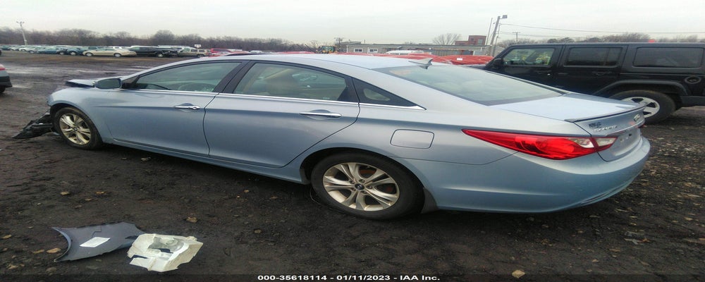 5NPEC4AC7BH286237 2011 HYUNDAI SONATA photo no. 3